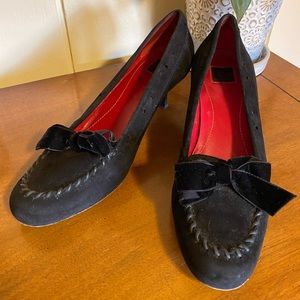 Vintage Coach Suede Loafers w/Kitten Heel